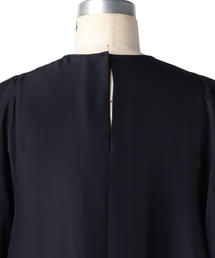 Drawer（ドゥロワー）の「Drawer シルクネイビーギャザーブラウス