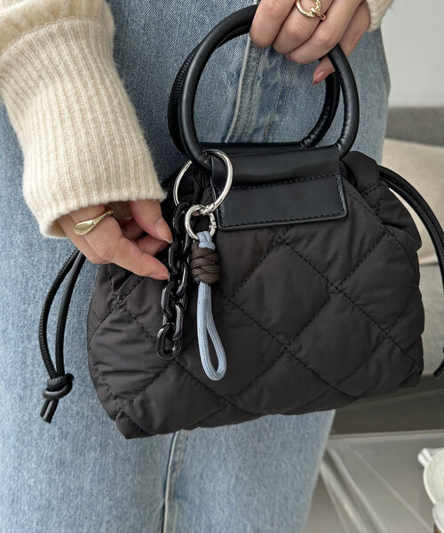 セール】【ちょっとしたお出かけに…♪】チャーム付きキルティングミニ