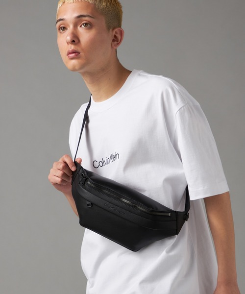 試着程度）カルバンクライン レザーウエストポーチ Calvin Klein
