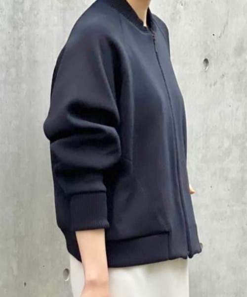BEARDSLEY（ビアズリー）の「季節の変わり目にも便利 ZIPニット