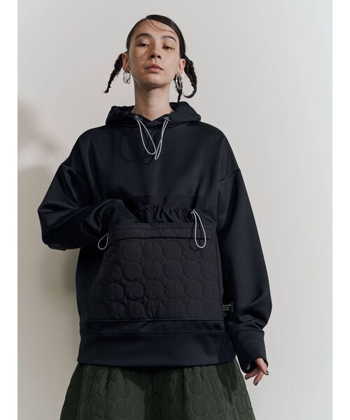 UN3D.（アンスリード）の「サークルキルティングポケットフーディ