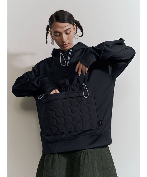 UN3D.（アンスリード）の「サークルキルティングポケットフーディ