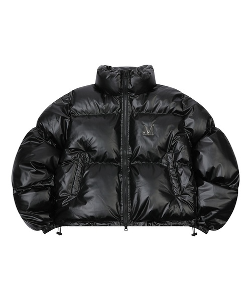 セール】ラディエンメタルロゴハイネックグロッシークロップパディング