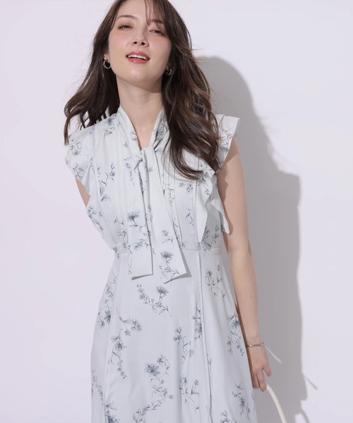 Apuweiser-riche（アプワイザーリッシェ）の「ボウタイプリントナロー