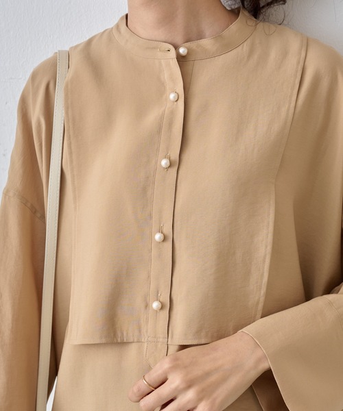 BEARDSLEY（ビアズリー）の「《ビアズリー》パール釦袖ボリューム