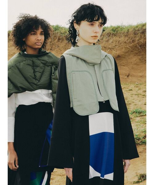 UN3D.（アンスリード）の「フードベスト（ベスト）」 - WEAR