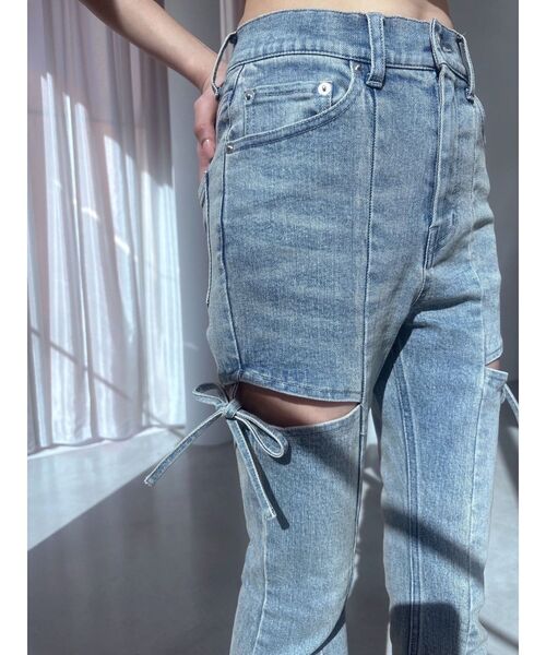 RESEXXY（リゼクシー）の「カットアウトリボンデニムパンツ（デニム