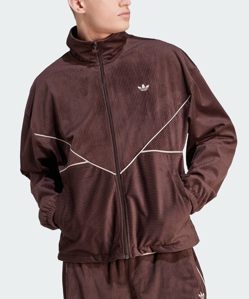 adidas（アディダス）の「アディカラー シーズナル コーデュロイ