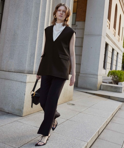 Mila Owen（ミラオーウェン）の「ウエストゴムサイドベンツイージー