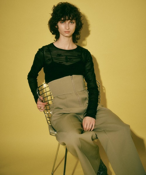 MAISON SPECIAL（メゾンスペシャル）の「フロッキーグラムシアークルー