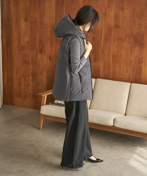 plage（プラージュ）の「HAKUU/ハクウ 別注 MID/L ダウンベスト