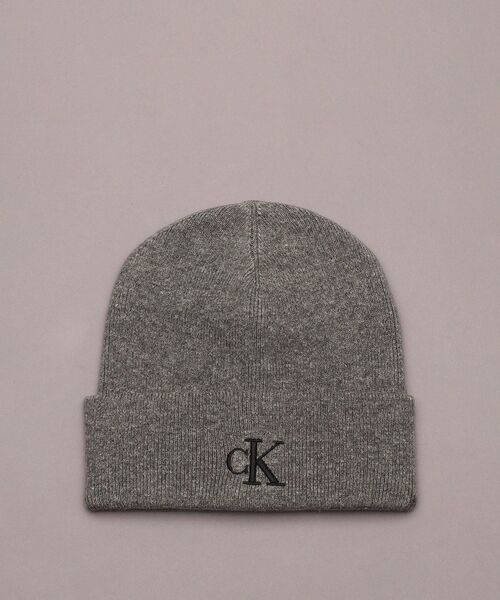 Calvin Klein（カルバン・クライン）の「モノグラムロゴニット帽