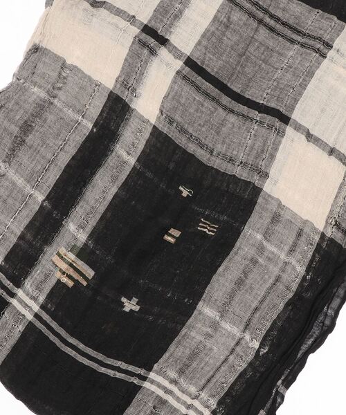 ADAM ET ROPE'（アダムエロペ）の「DUNCAN TARTAN SHAWL（マフラー