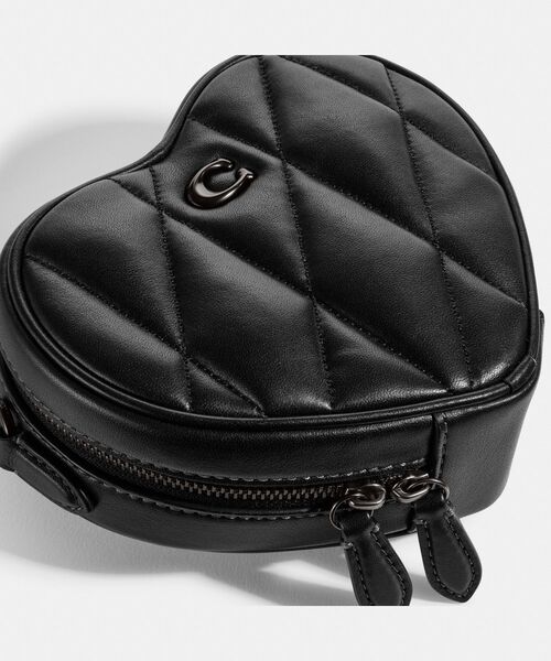 COACH（コーチ）の「ハート クロスボディ・キルティング（ショルダー