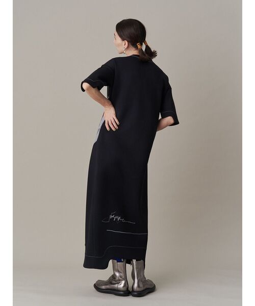 UN3D.（アンスリード）の「RAKUGAKI ART TUCK OP / ラクガキアート