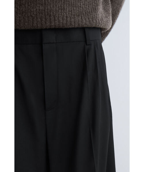 プリーツウールワイドレッグパンツ（スラックス）｜COS（コス）の