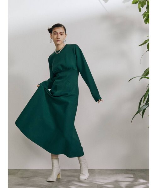 UN3D.（アンスリード）の「ウェーブラインニットワンピース