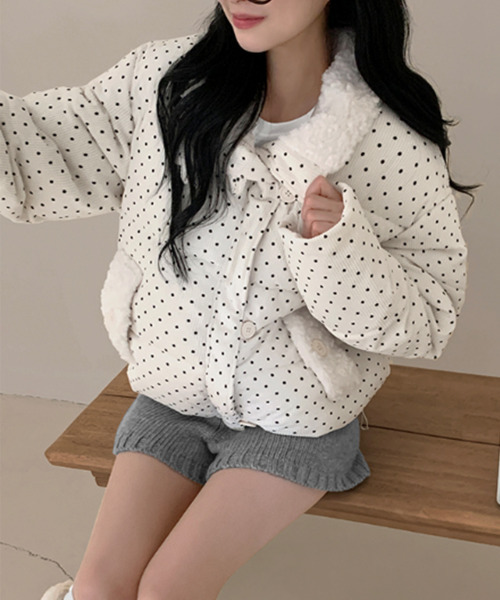 VIVID LADY（ビビッドレディー）の「ドット柄 ボア ショート中綿