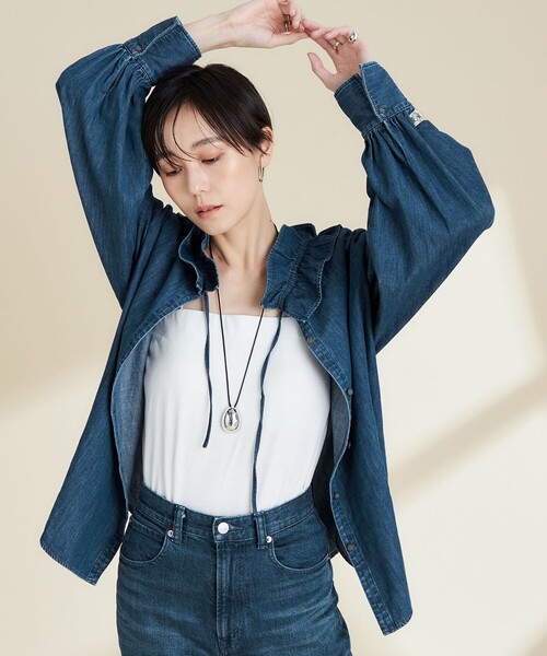 Rie Miller（リエミラー）の「フリルギャザーデニムブラウス（シャツ