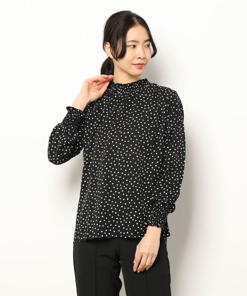 Te chichi TERRASSE（テチチテラス）の「ドットブラウス（シャツ