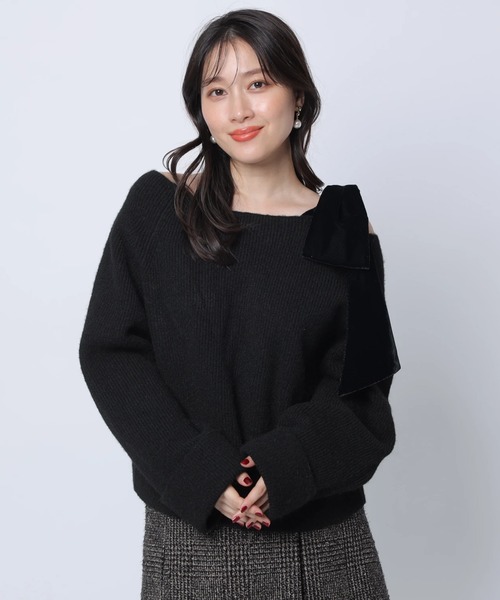 Apuweiser-riche（アプワイザーリッシェ）の「ベロアリボンゆるニット