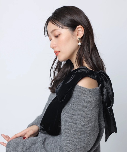 Apuweiser-riche（アプワイザーリッシェ）の「ベロアリボンゆるニット