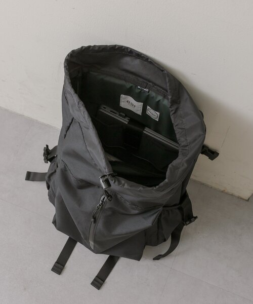 BURLAPOUTFITTER×ear】約16リットルの大容量/撥水/ユニセックス/レザー