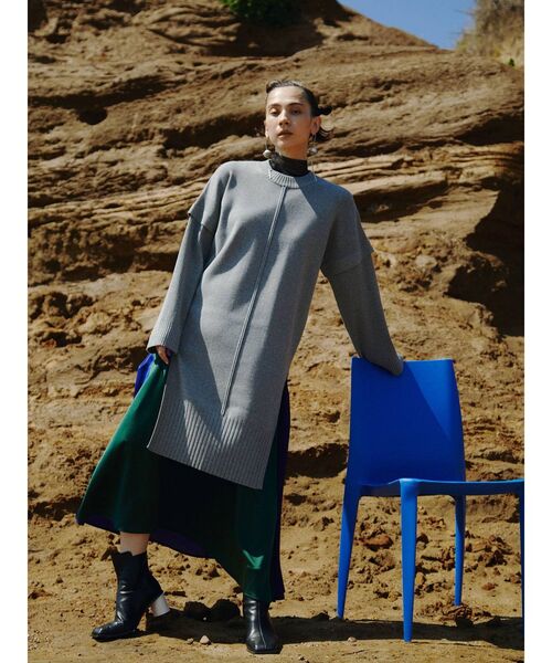 UN3D.（アンスリード）の「サイドスリットワンピースセット