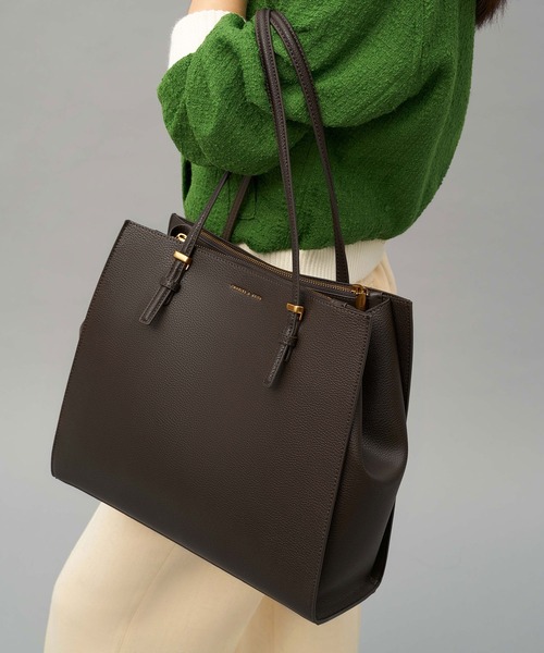 CHARLES & KEITH（チャールズ & キース）の「クラシックダブルハンドル