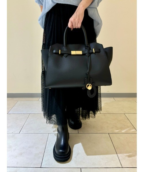 Mila Owen（ミラオーウェン）の「ベルト付きラージハンドバッグ
