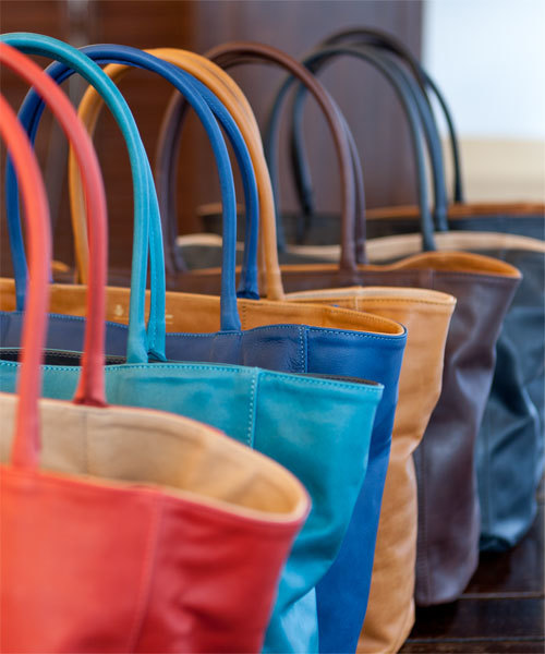 NANO universe（ナノユニバース）の「イタリア製リバーシブルトート