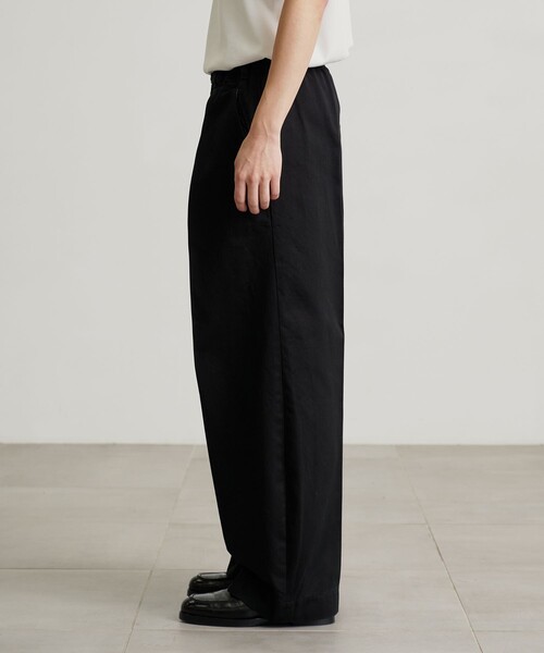 PUBLIC TOKYO（パブリックトウキョウ）の「PUBLIC CHINOS バレルレッグ