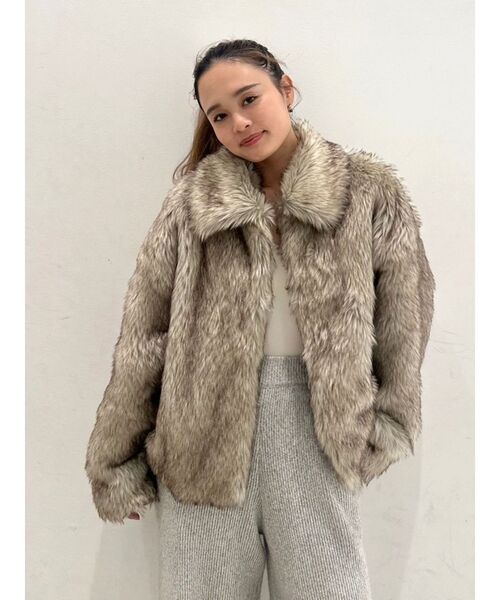 セール】ボリュームデザインファーコート（その他アウター）｜Ungrid