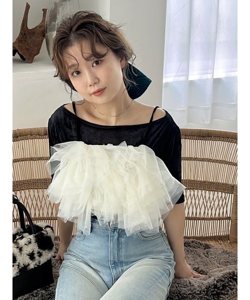 LILY BROWN（リリーブラウン）の「ラッフルチュールビスチェ（ベスト