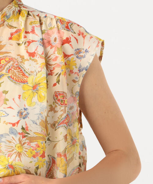 TOMORROWLAND （トゥモローランド）の「シルクペイズリーフラワー