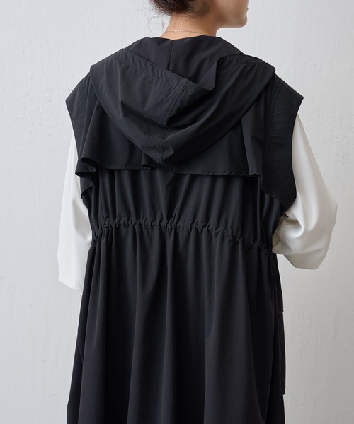 BEARDSLEY（ビアズリー）の「撥水フーディジレ（ベスト）」 - WEAR