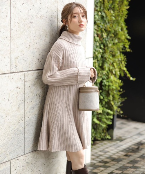 Apuweiser-riche（アプワイザーリッシェ）の「リブフレアニット