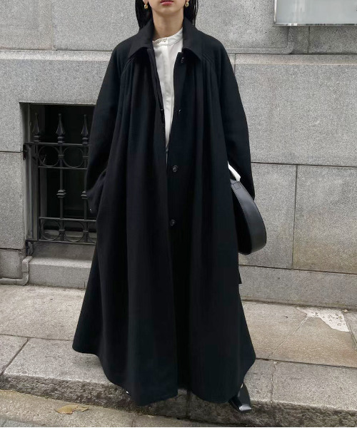 Ameri（アメリ）の「UND FRONT GATHER OPEN SLEEVE COAT（その他