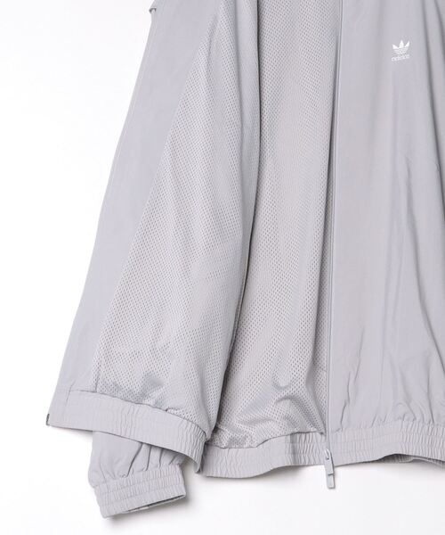 adidas（アディダス）の「Adilenium シーズン 2 オーバーサイズ ジップ