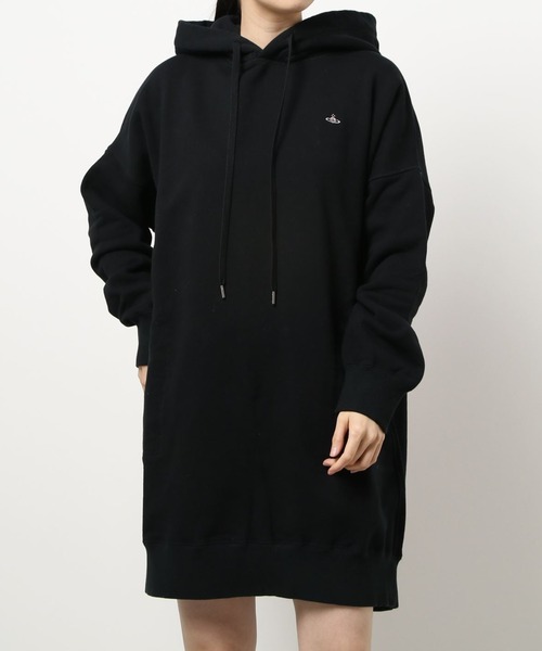 Vivienne Westwood（ヴィヴィアンウエストウッド）の「ORB刺繍