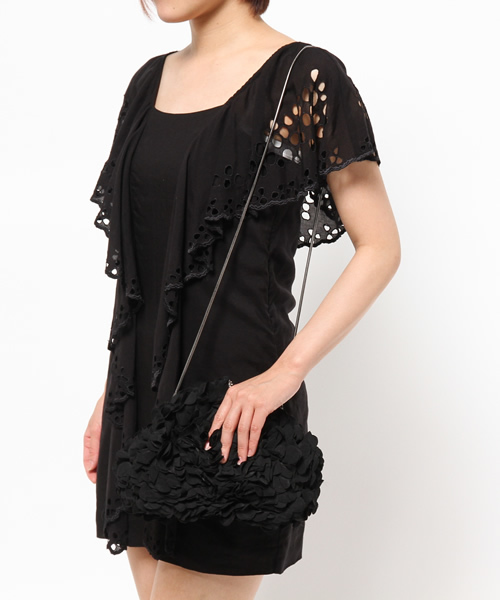 GRACE CONTINENTAL（グレースコンチネンタル）の「フラワーペタル