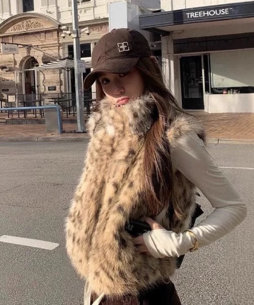 セール】ヒョウ柄ファーベスト（ベスト）｜FUNdaysion（ファンデ