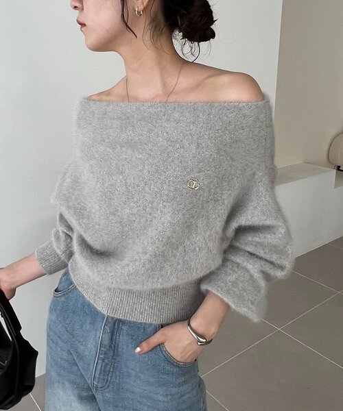 CAPRICIEUX LE'MAGE（カプリシューレマージュ）の「FOXカシミア