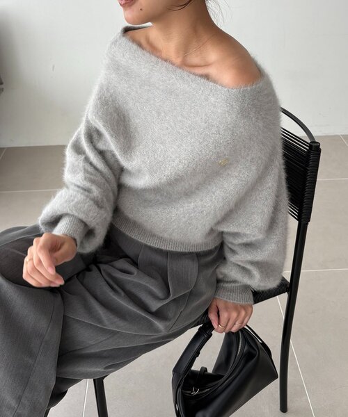 CAPRICIEUX LE'MAGE（カプリシューレマージュ）の「FOXカシミア