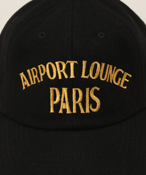 Deuxieme Classe（ドゥーズィエムクラス）の「BTN Logo Cap (Black