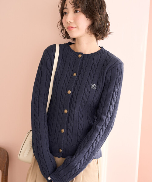 セール】限定展開 ワンポイント 刺繍 ケーブルニット 金ボタン