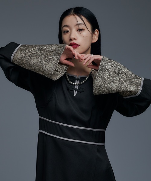 Ellno de Mavie（エルノデメヴィ）の「ジャガードスリーブチャイナ