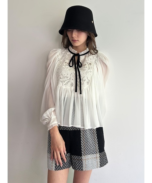 SNIDEL（スナイデル）の「エンブロイダリー楊柳ブラウス（シャツ