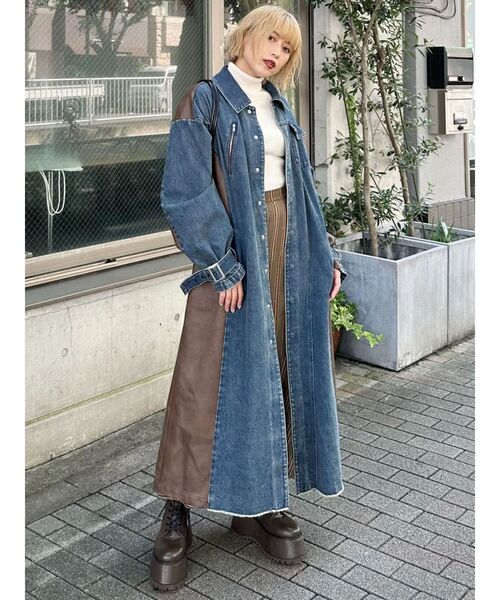 MURUA（ムルーア）の「【YUKKO】フェイクレザーパターンロングデニム