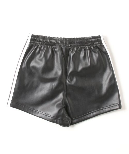 adidas（アディダス）の「プレザーショーツ / アディダスオリジナルス